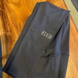 25" gray Fleo silky silk leggings, large